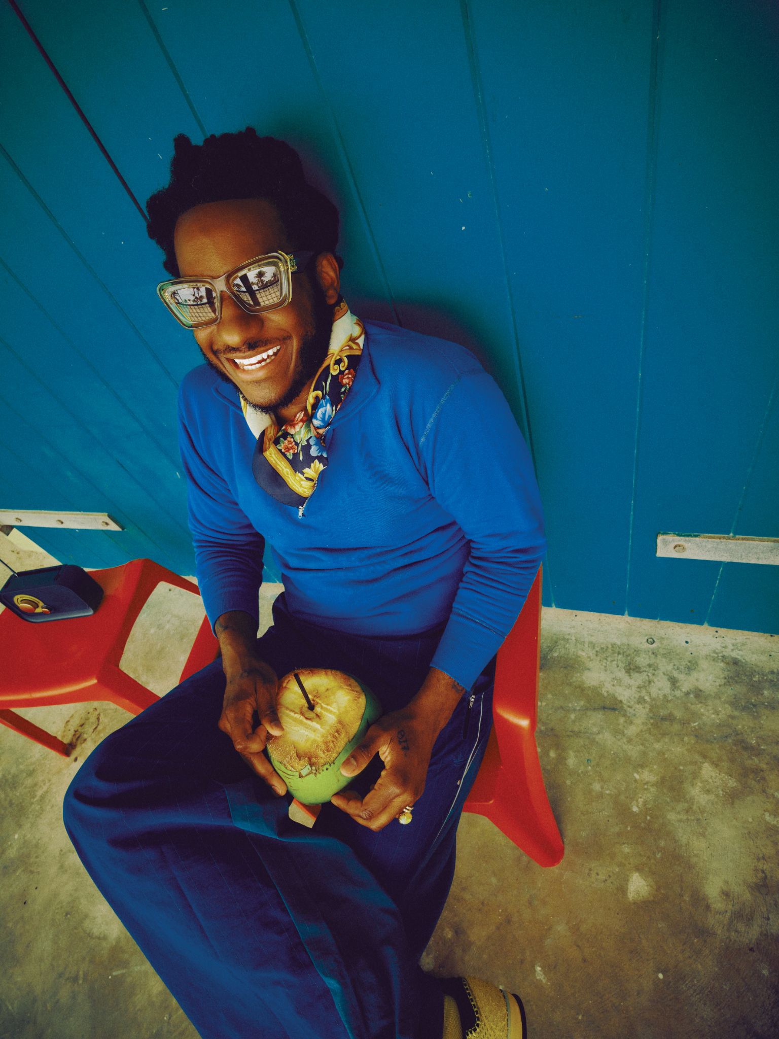 Leon Bridges lança quatro novas músicas e videoclipe de “Talk It Over”