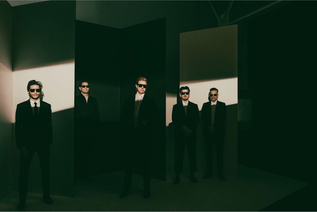 Interpol lança novo álbum, “This Mirror Weighs a Ton”, após quatro anos