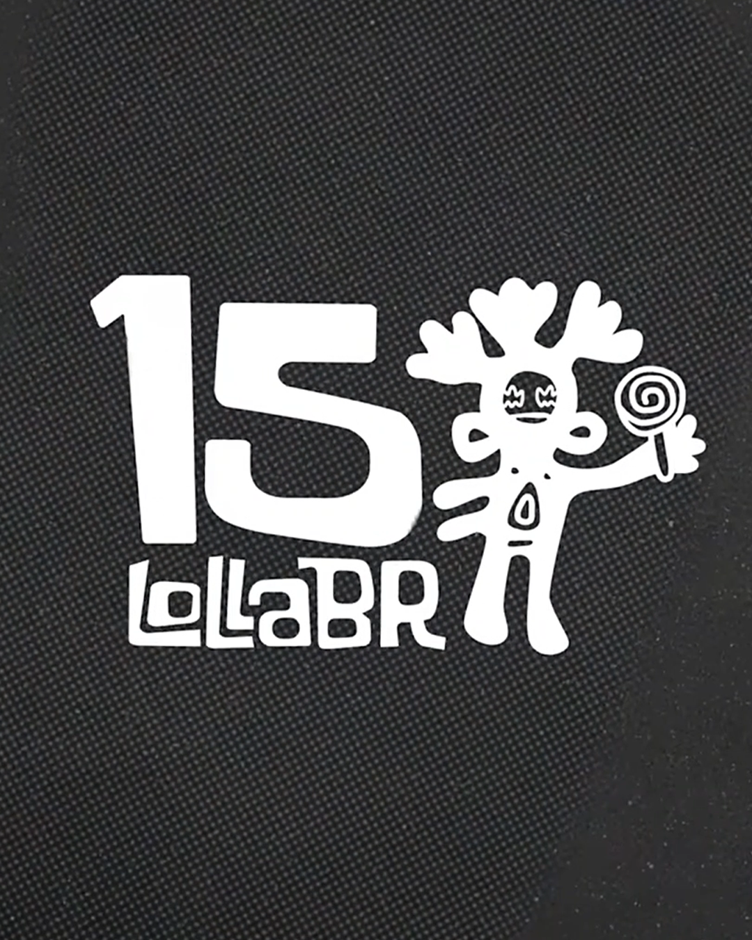Lollapalooza Brasil 2027 anuncia line-up com Travis Scott, Charli xcx, The Killers e mais de 70 atrações