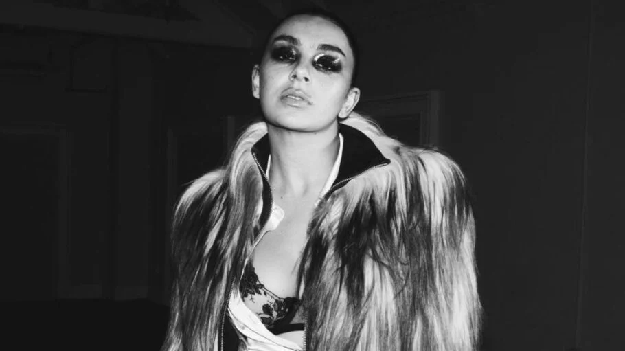 Music, Fashion, Film: Um retrato sobre a finitude da arte
